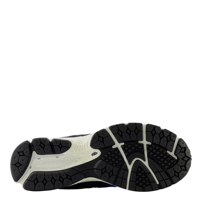 New Balance Men's 2002R Shoes 5