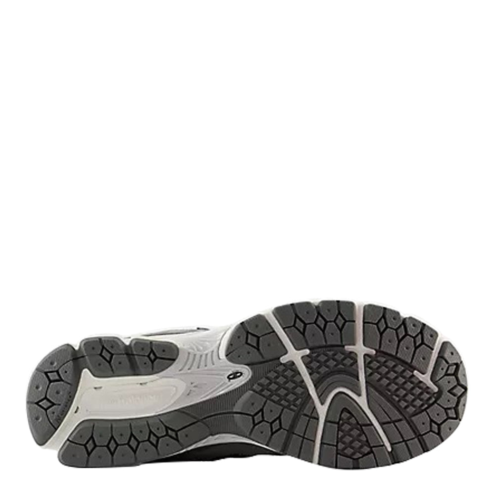 New Balance Men's 2002R Shoes 5