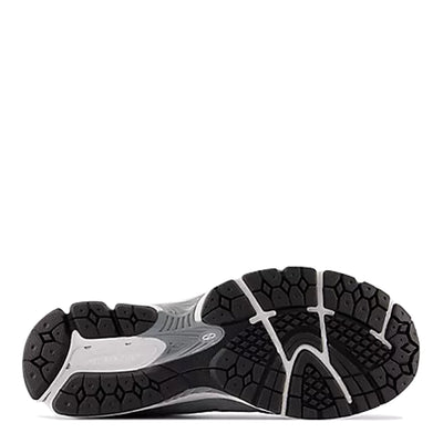 New Balance Men's 2002R Shoes 5
