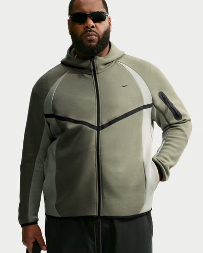 Nike Tech Men's Colour-Block Full-Zip Fleece Windrunner Jacket