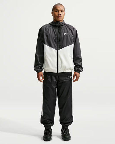 Nike Windrunner Men's lined trousers