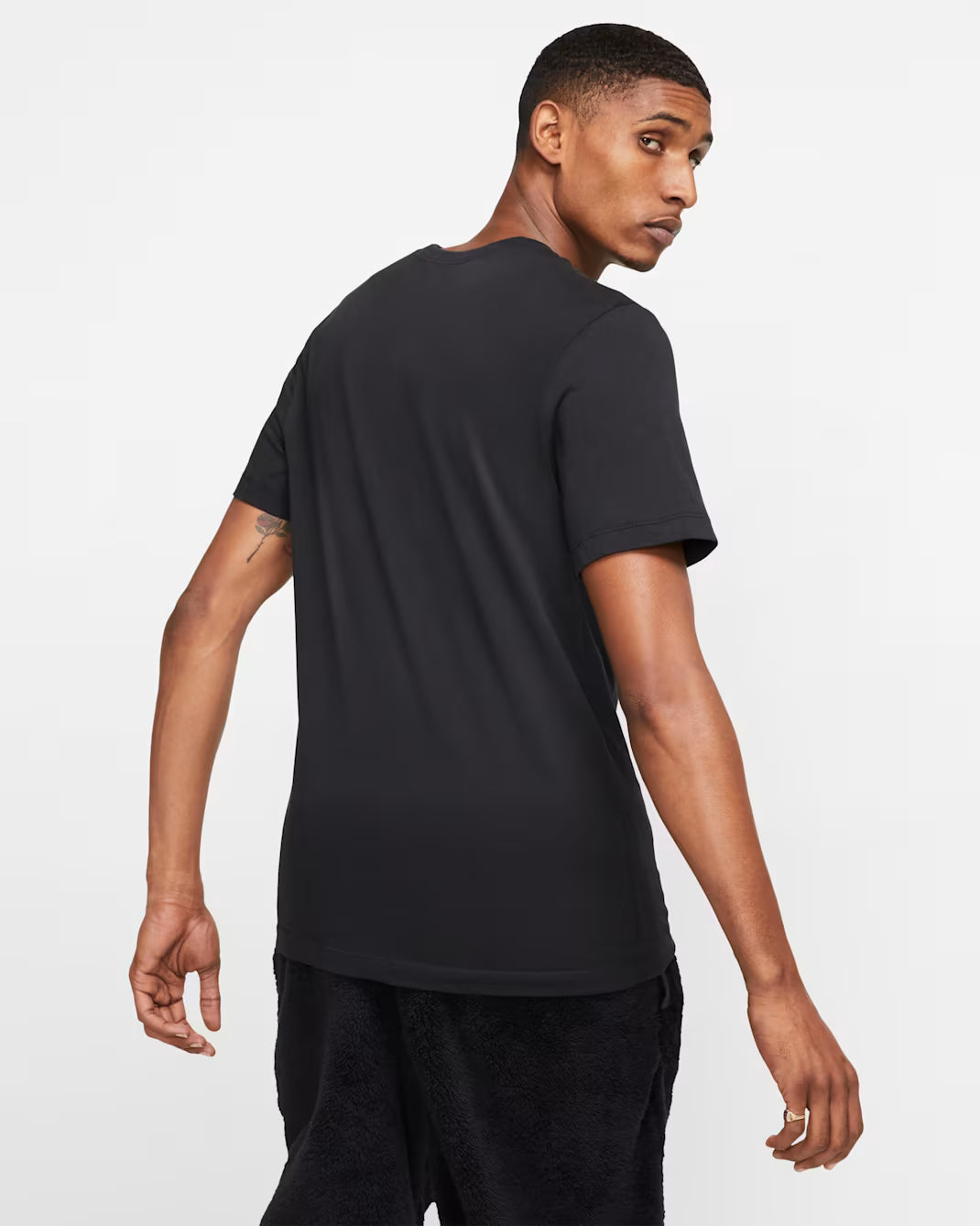 Men's Nike Sportswear Club T-Shirt Black/White AR4997-013