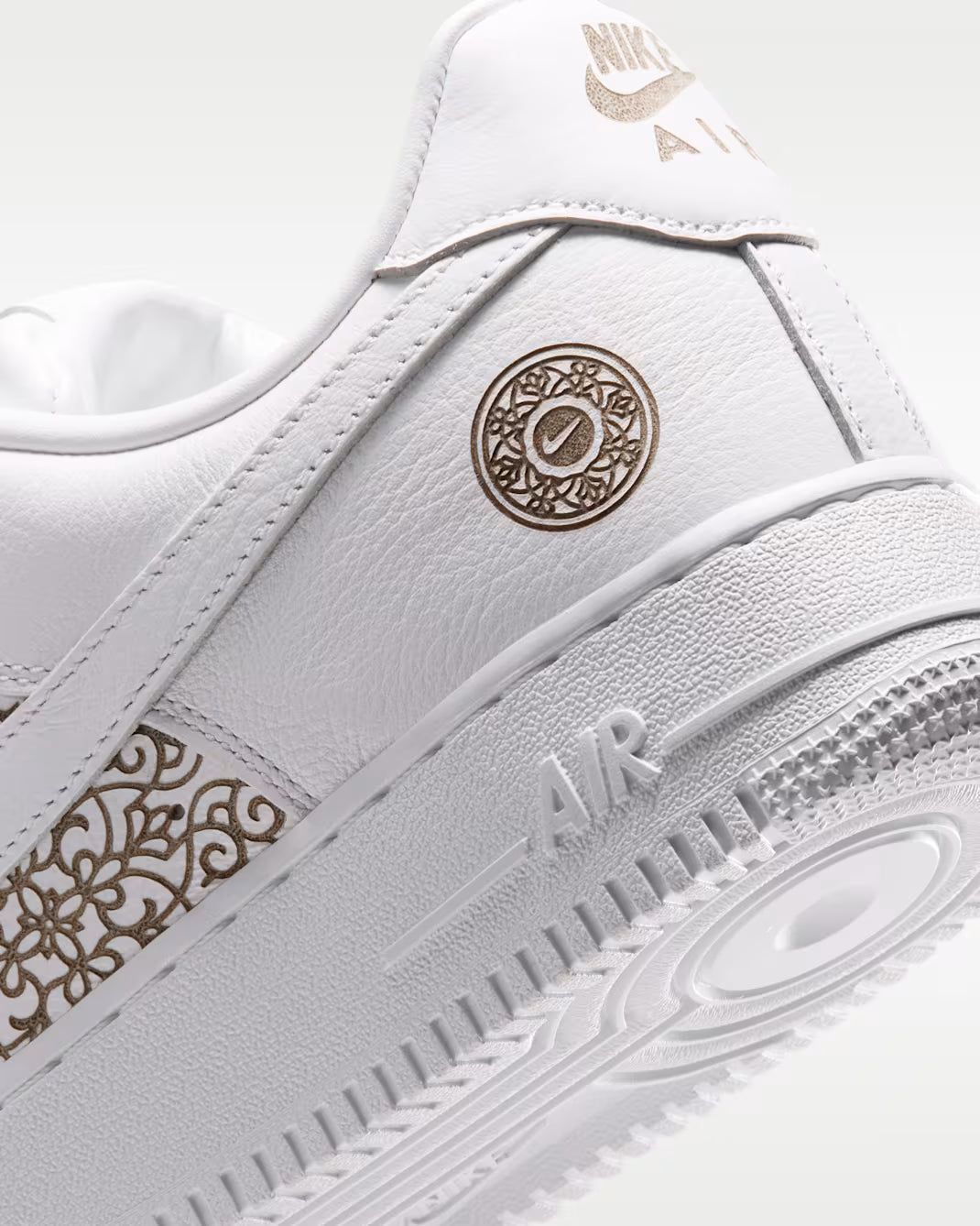 Nike Air Force 1`07 LV8 Men's Sneakers