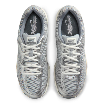 Nike Men's Air Max Moto 2K - Light Smoke Grey & Cool Grey 4