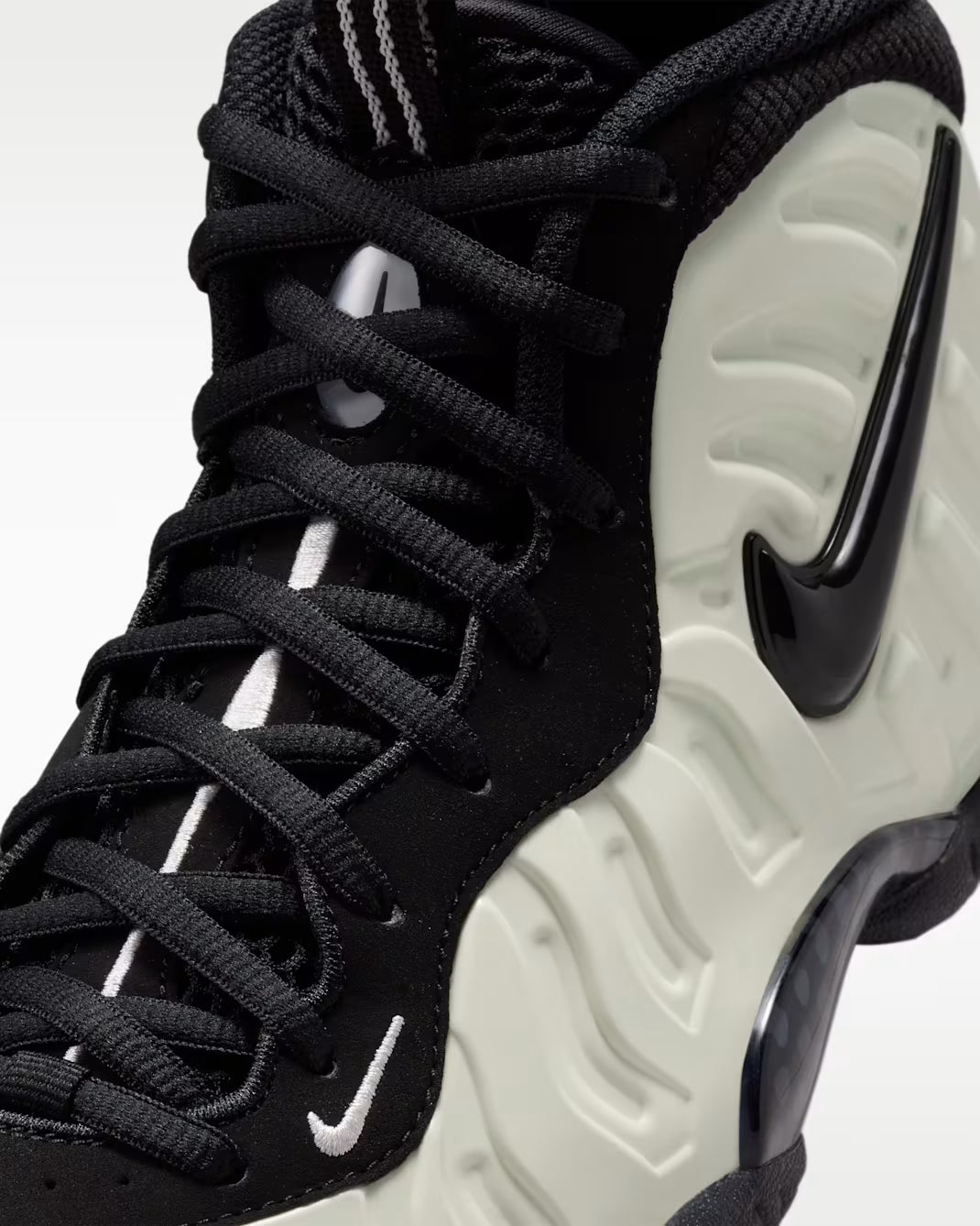 Big Kid's Nike Little Posite Pro Premium Summit White/Black IV7559-100
