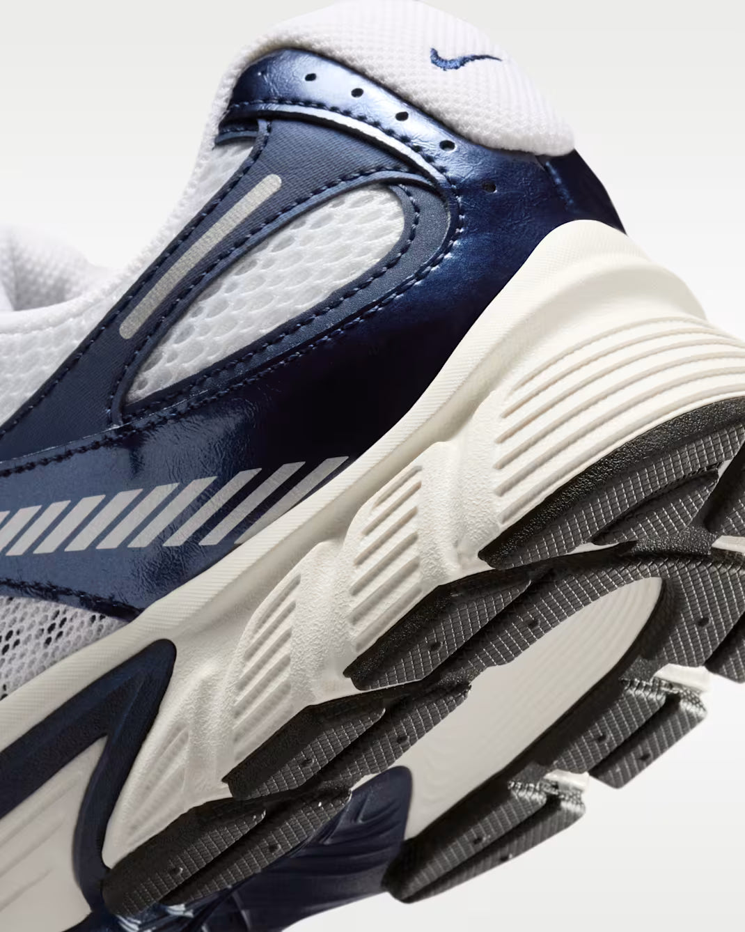 Men's Nike V5 RNR White/Midnight Navy/Metallic Silver/White HJ5228-109