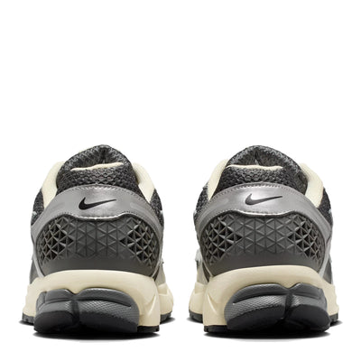 Nike Men's Zoom Vomero 5 - Iron Grey & Chrome 3