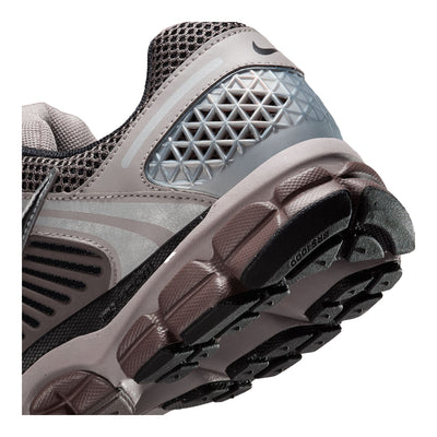 Nike Zoom Vomero 5 Men's Sneakers