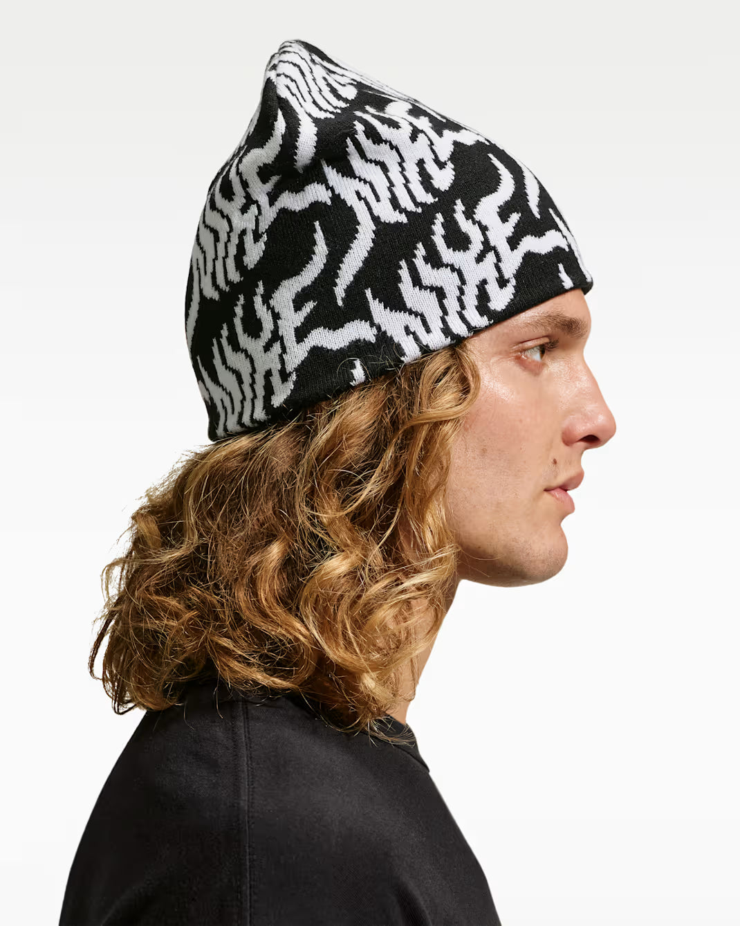 Nike Peak Uncuffed Graphic Beanie - Black & White