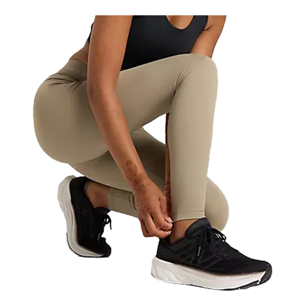 New Balance Women's Sleek High Rise Sport Legging 25" 4