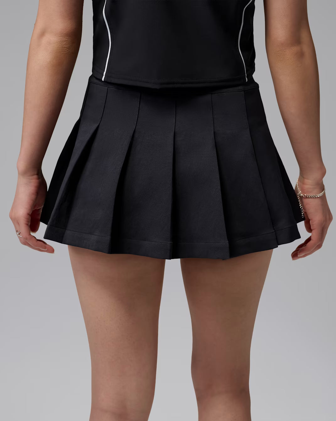 Womens Jordan Brooklyn 010 Pleated Skirt Black/White IF1372-010 2