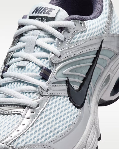 Women's Nike Air Max Moto 2K Pure Platinum/Metallic Silver/Black/Gridiron HQ2056-013