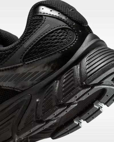 Women's Nike V5 RNR 8