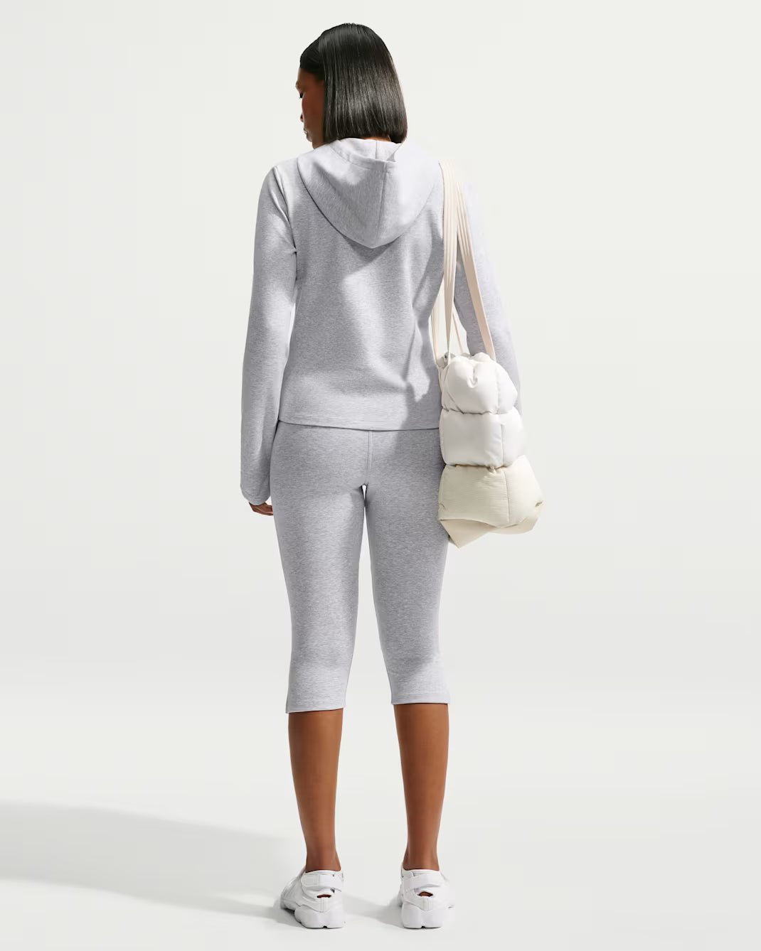 Nike Sportswear Chill Knit Women's Slim Long-Sleeve Full-Zip Top