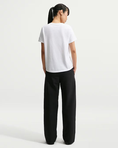 Nike Sportswear Essentials Women's Logo T-Shirt