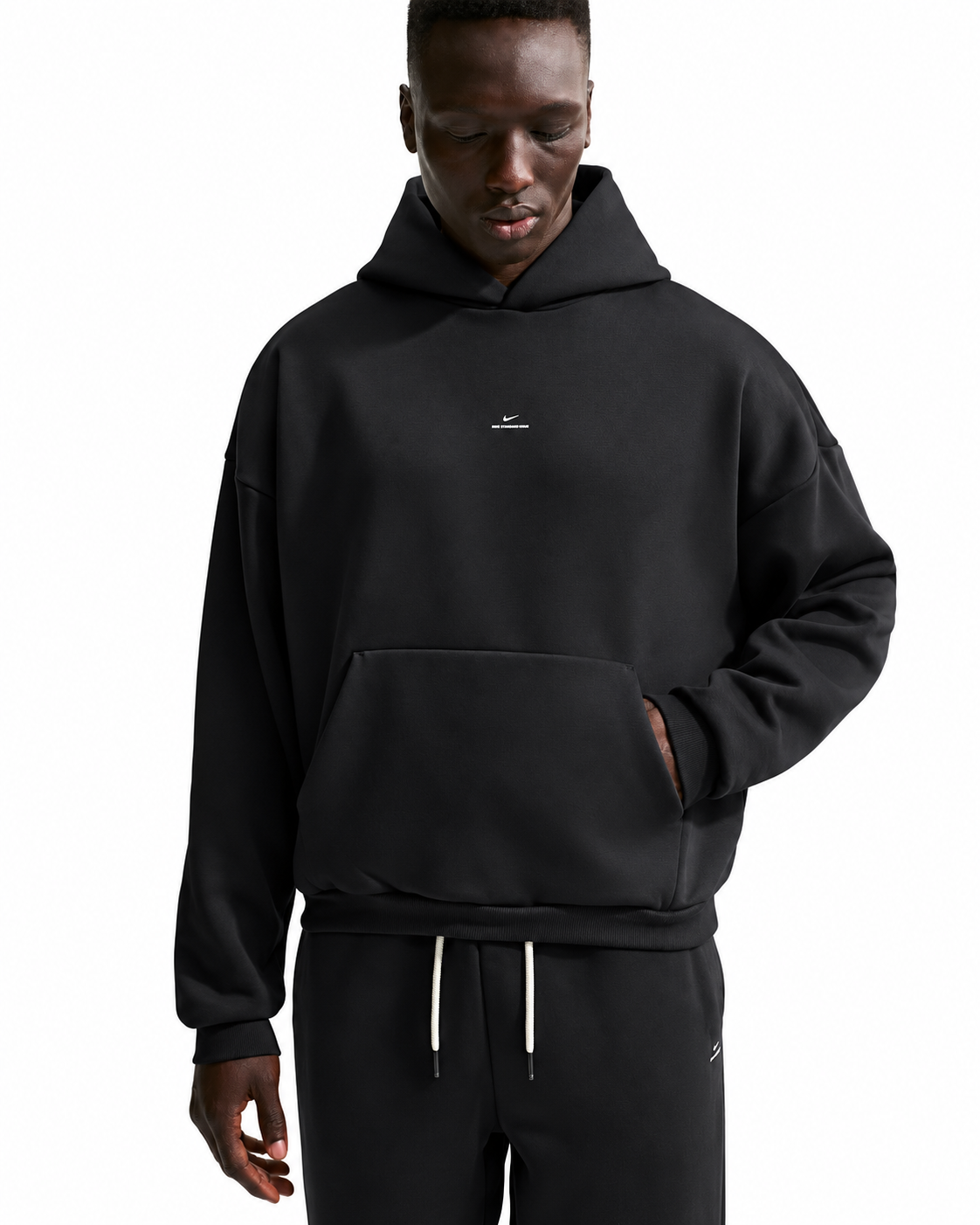Men's Nike Standard Issue Therma-FIT Brushed Basketball Pullover Hoodie Black/Pale Ivory IM5918-010