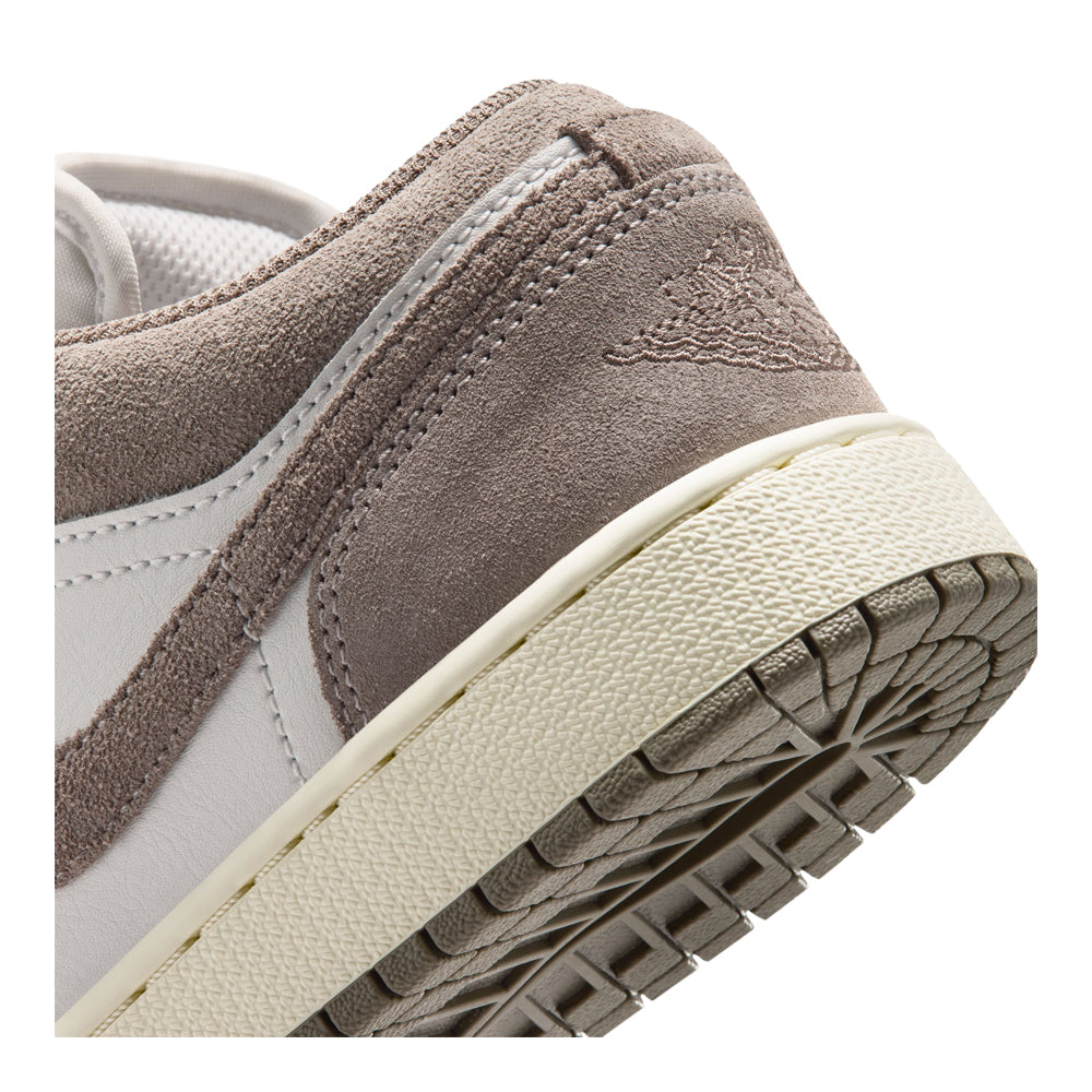 Air Jordan 1 Low Big Kids' Sneakers