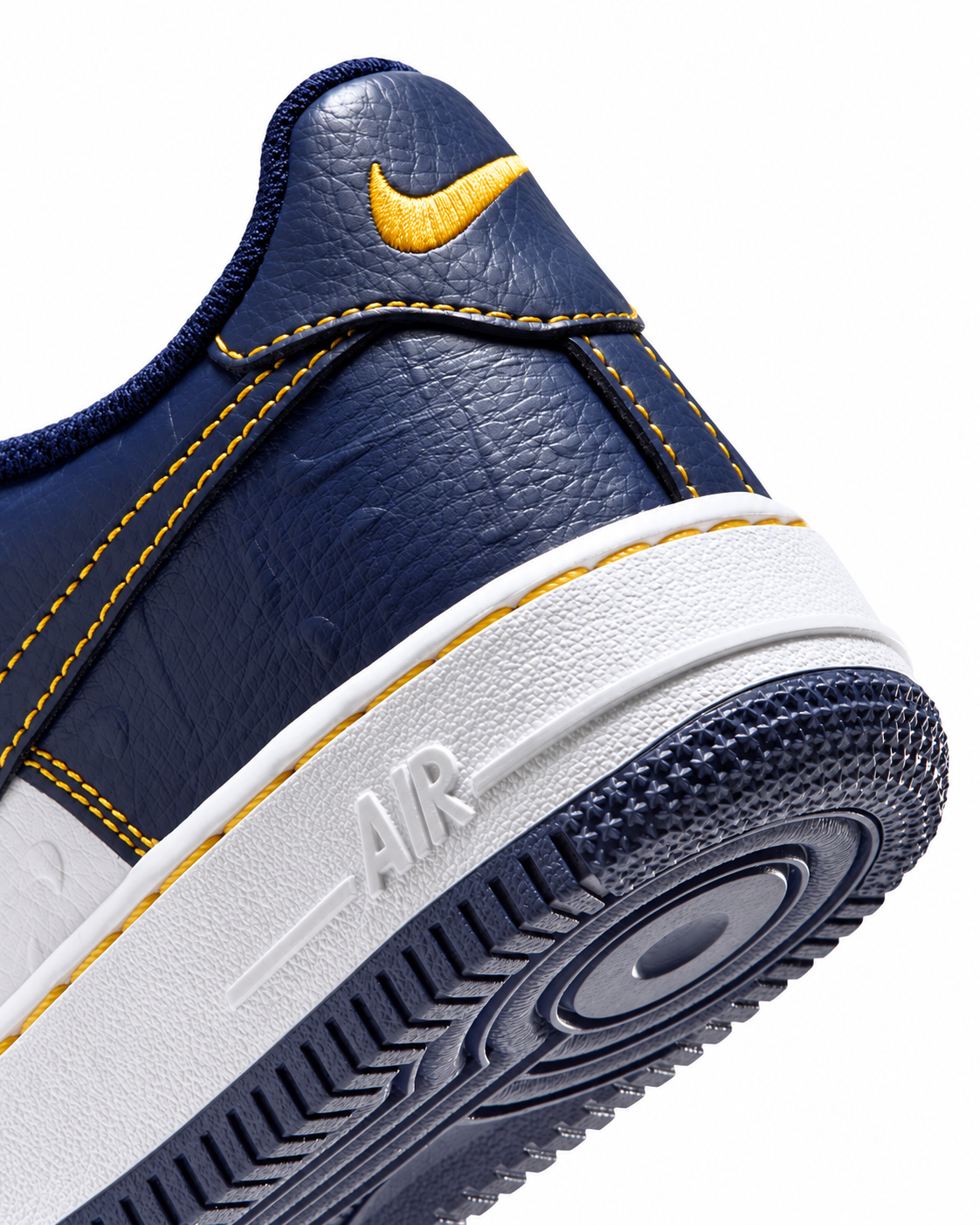 Big Kid's Nike Air Force 1 LE Summit White/Yellow Ochre/Midnight Navy IZ1314-121