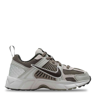 Nike Vomero 5 Little Kids' Sneakers
