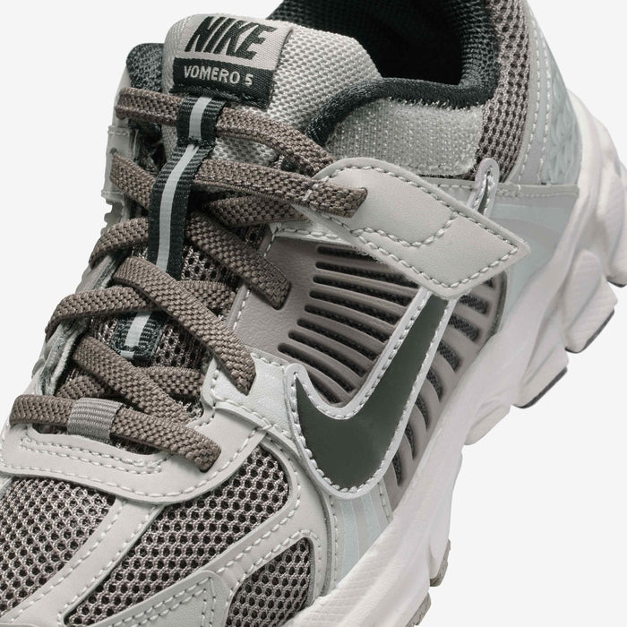 Nike Vomero 5 Little Kids&