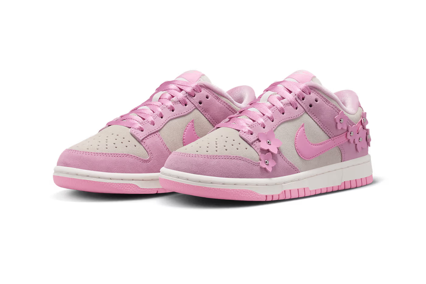 Women's Nike Dunk Low SE IV4726-600 Pink Foam/Pink Rise/Sail/Metallic Silver
