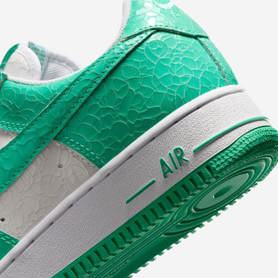 Men's Nike Air Force 1 '01 "Cracked Leather Menta" JA0248-001