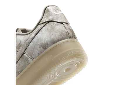 Men's Nike Air Force 1 Low Retro Camo Multi Color/Fossil Dark Grey IV4885-900