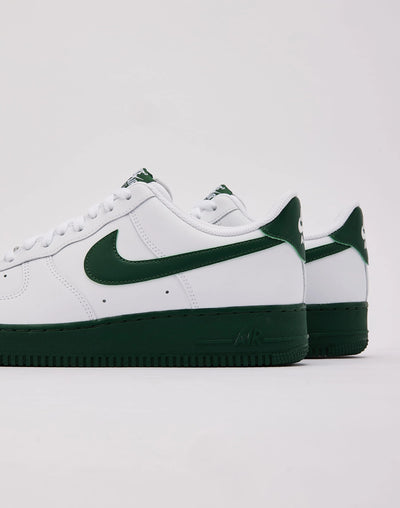 Men's Nike Air Force 1 `07 White/White/Malachite FJ4146-132