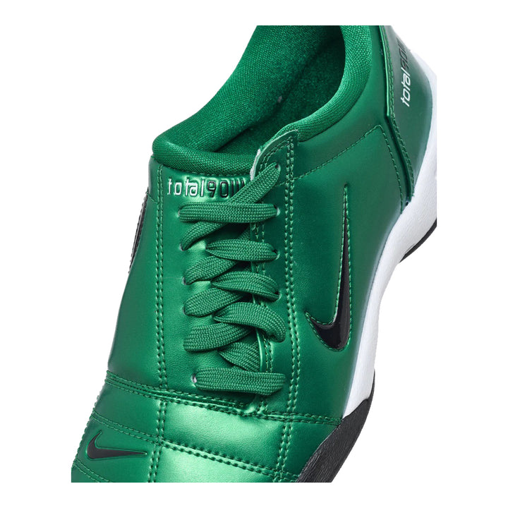 Nike Total 90 Women&