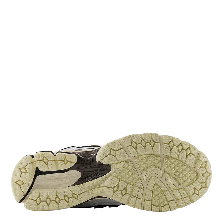 New Balance Unisex 1906R Shoes 5