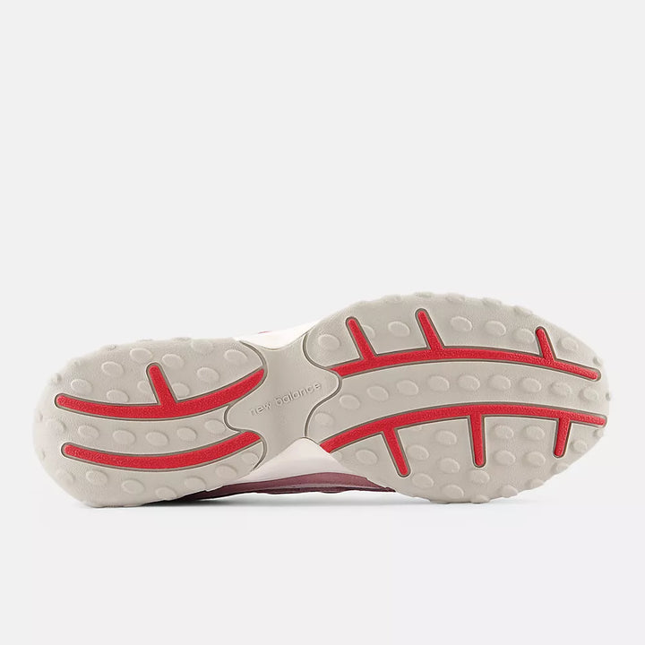 New Balance 204L Sneakers