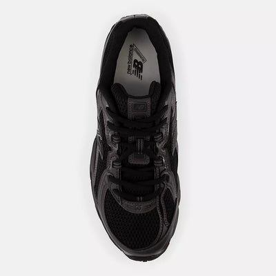 New Balance 740 Sneakers